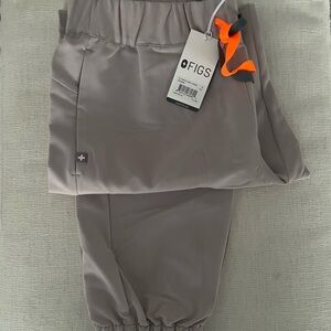 BNWT FIGS Yowah Scrub Jogger Pants